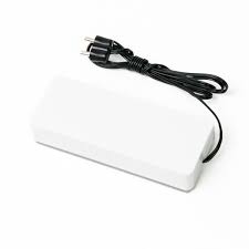 FADEDA Wand- und Deckenleuchte LED 3,5 V , LxBxH in mm: 16x16x80. Für Krippen, Miniatur-, Hobby- und Modellbau, Puppenhauszubehör u. Modelleisenbahn.