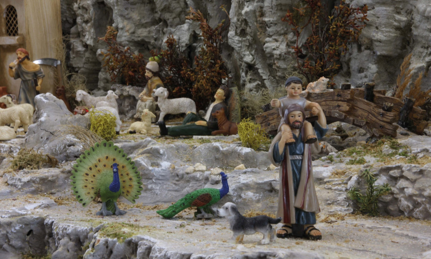 FADEDA Magd mit Kind   / Höhe:10 cm / handbemalt / detailgetreue Krippen Figuren - Weihnachten Tisch Dekoration Krippe Zubehör