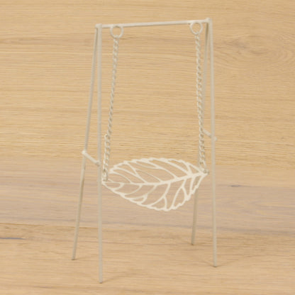 FADEDA Schaukel steckbar, weiß  / Höhe:26 cm / handbemalt / detailgetreue Krippen Figuren - Weihnachten Tisch Dekoration Krippe Zubehör