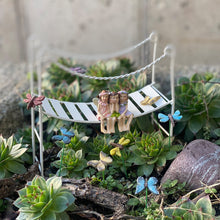 FADEDA Hängebrücke, weiß  / Höhe:14 cm / handbemalt / detailgetreue Krippen Figuren - Weihnachten Tisch Dekoration Krippe Zubehör