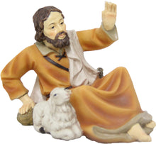 FADEDA Hirte liegend mit Schaf  / Höhe:7 cm / handbemalt / detailgetreue Krippen Figuren - Weihnachten Tisch Dekoration Krippe Zubehör