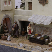 FADEDA Korbhändler   / Höhe:9 cm / handbemalt / detailgetreue Krippen Figuren - Weihnachten Tisch Dekoration Krippe Zubehör
