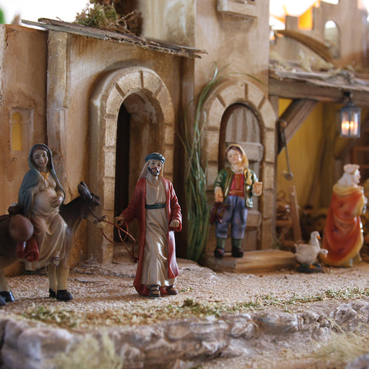 FADEDA Abweisender Wirt   / Höhe:8 cm / handbemalt / detailgetreue Krippen Figuren - Weihnachten Tisch Dekoration Krippe Zubehör
