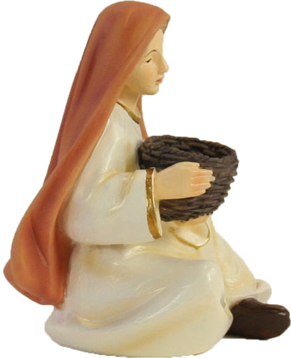 FADEDA Magd mit Korb, sitzend   / Höhe:9 cm / handbemalt / detailgetreue Krippen Figuren - Weihnachten Tisch Dekoration Krippe Zubehör