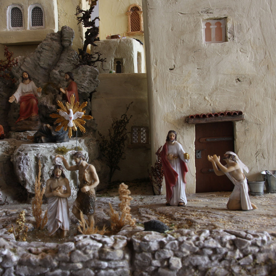 FADEDA Passionsfiguren: Taufe Jesu   / Höhe:9 cm / handbemalt / detailgetreue Krippen Figuren - Weihnachten Tisch Dekoration Krippe Zubehör