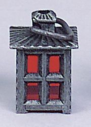 FADEDA Zinnlaterne mit Bügel und Einsatz rot, LxBxH in mm: 10x10x20. Für Krippen, Miniatur-, Hobby- und Modellbau, Puppenhauszubehör u. Modelleisenbahn.