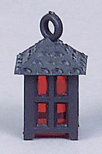 FADEDA Laterne aus Kunststoff mit Einsatz rot, LxBxH in mm: 10x10x20. Für Krippen, Miniatur-, Hobby- und Modellbau, Puppenhauszubehör u. Modelleisenbahn.