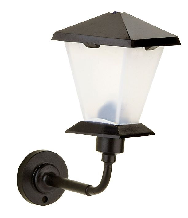 FADEDA Wandlaterne mit Befestigungssockel stehend, LxBxH in mm: 20x20x30. Für Krippen, Miniatur-, Hobby- und Modellbau, Puppenhauszubehör u. Modelleisenbahn.