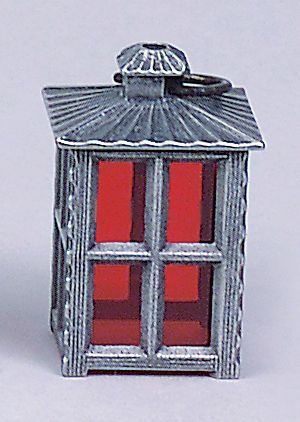 FADEDA Zinnlaterne mit Bügel und Einsatz rot, LxBxH in mm: 20x20x40. Für Krippen, Miniatur-, Hobby- und Modellbau, Puppenhauszubehör u. Modelleisenbahn.