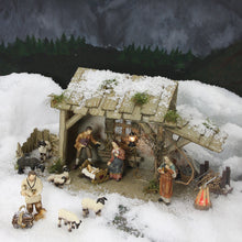 FADEDA Stall Eger   / Höhe:24 cm / handbemalt / detailgetreue Krippen Figuren - Weihnachten Tisch Dekoration Krippe Zubehör