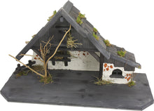 FADEDA Stall Brixen, gebeizt   / Höhe:39 cm / handbemalt / detailgetreue Krippen Figuren - Weihnachten Tisch Dekoration Krippe Zubehör