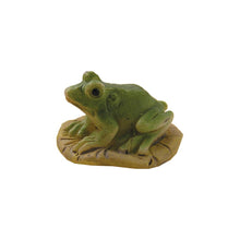 FADEDA Laubfrosch  / Höhe:2 cm / handbemalt / detailgetreue Krippen Figuren - Weihnachten Tisch Dekoration Krippe Zubehör