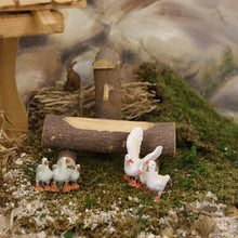 2x FADEDA Gänsegruppe / Höhe:4 cm / handbemalt / detailgetreue Krippen Figuren - Weihnachten Tisch Dekoration Krippe Zubehör