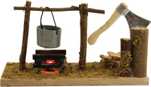 FADEDA Lagerfeuer mit Axt, LED  / Höhe:7 cm / handbemalt / detailgetreue Krippen Figuren - Weihnachten Tisch Dekoration Krippe Zubehör