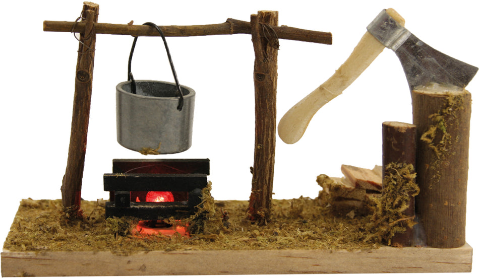 FADEDA Lagerfeuer mit Axt, LED  / Höhe:7 cm / handbemalt / detailgetreue Krippen Figuren - Weihnachten Tisch Dekoration Krippe Zubehör