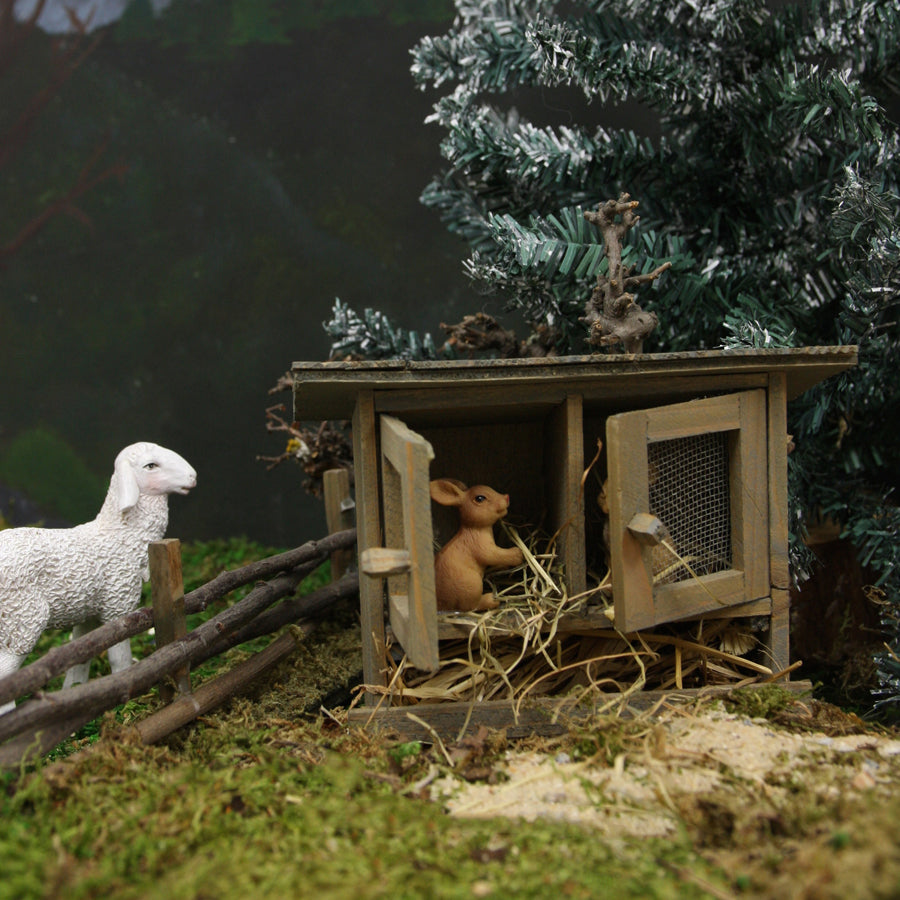 FADEDA Hasenstall 2-türig  / Höhe:10 cm / handbemalt / detailgetreue Krippen Figuren - Weihnachten Tisch Dekoration Krippe Zubehör