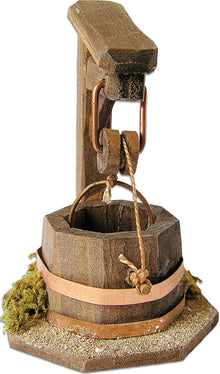 FADEDA Galgenbrunnen  / Höhe:14 cm / handbemalt / detailgetreue Krippen Figuren - Weihnachten Tisch Dekoration Krippe Zubehör