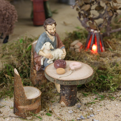 3x FADEDA Tisch mit Stühlen  / Höhe:5 cm / handbemalt / detailgetreue Krippen Figuren - Weihnachten Tisch Dekoration Krippe Zubehör