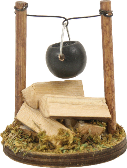 FADEDA Lagerfeuer mit Kessel / Höhe:6 cm / handbemalt / detailgetreue Krippen Figuren - Weihnachten Tisch Dekoration Krippe Zubehör